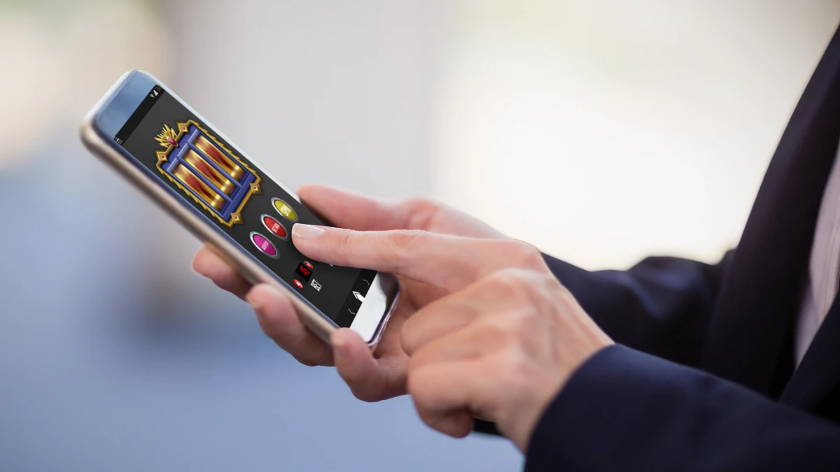 Fraude en redes sociales: casinos ilegales se hacen pasar por la DGOJ y Casino Barcelona