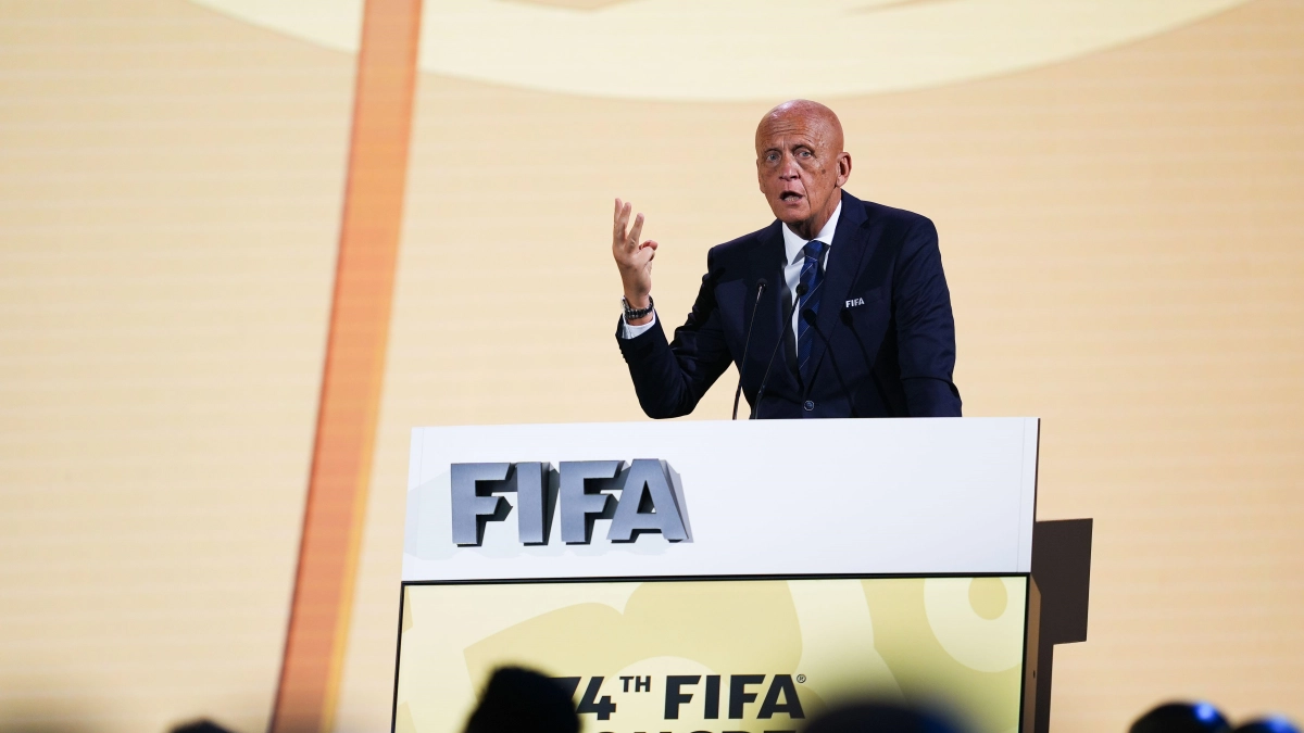 Collina plantea revolucionar las reglas en los penaltis.