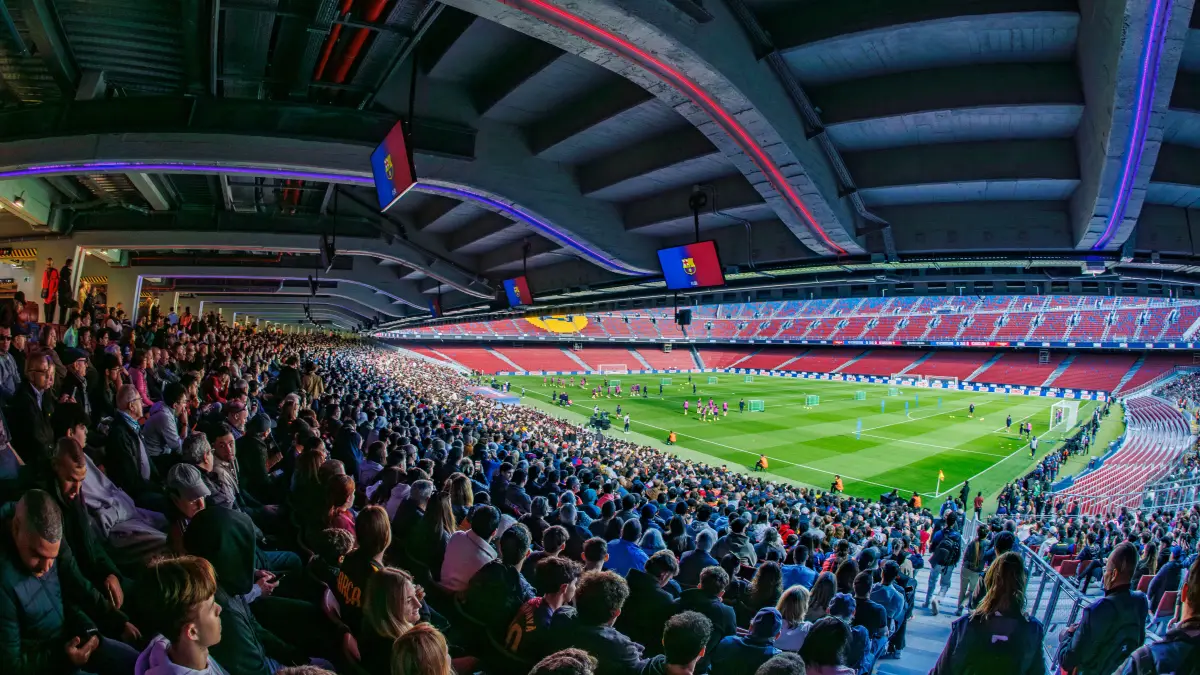 Polémica en el Camp Nou: precios desorbitados y ausencia de afición visitante