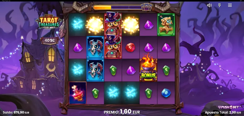 La ambientación del juego es una extraña casa en lo profundo de un bosque donde encontrarás a un Búho con Sombrero que será el encargado de leer tu futuro.