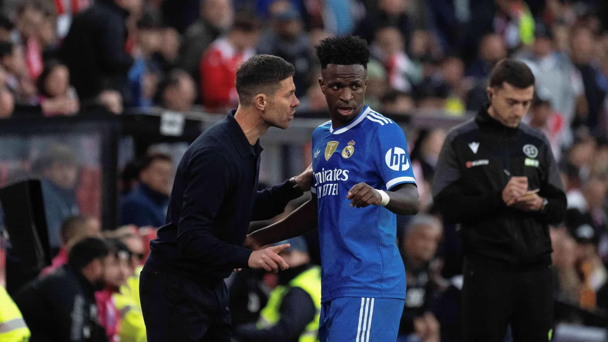 Así fue la guerra entre banquillos: Xabi Alonso, Simeone y Vinícius