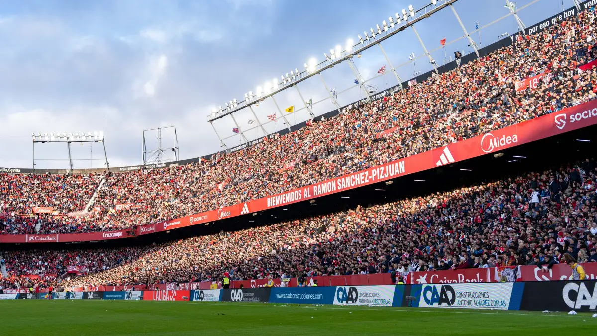 Propuesta de sanción histórica: Comisión pide el cierre del Sánchez-Pizjuán durante un año