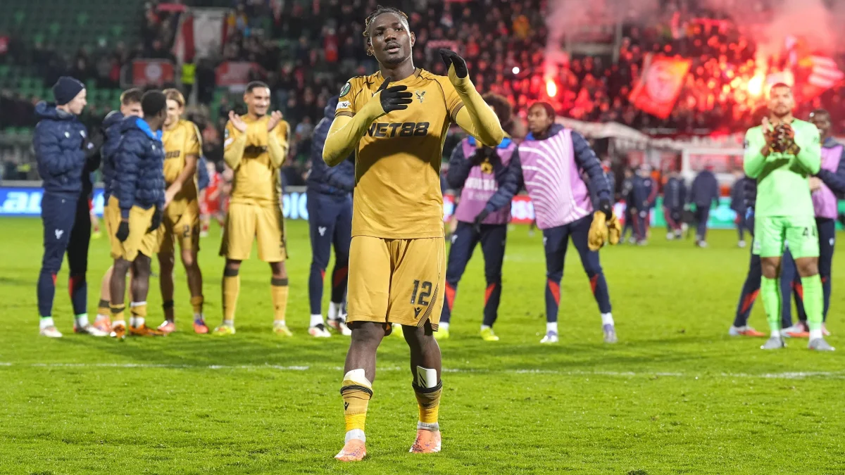 Uche se lo pone difícil al Crystal Palace con otro gol en Conference